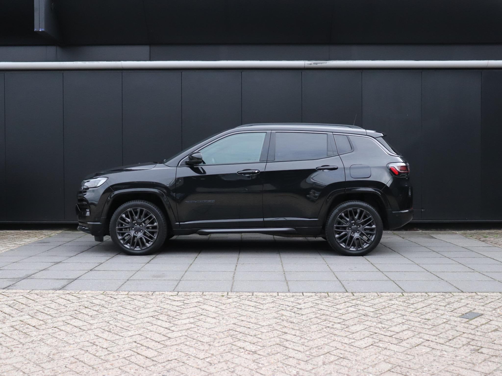 Jeep Compass 4xe 240 Plug-in Hybrid Electric S | SOH 82,4% |, Auto's, Automaat, Dealer onderhouden, Zwart, Bedrijf