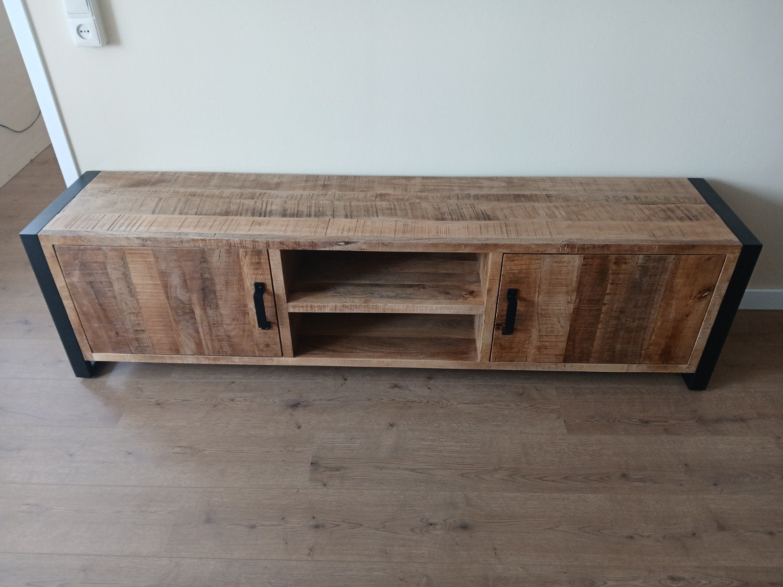 Nieuwe mangohouten tv-kast, 190 cm breed, Ophalen, Nieuw, Overige houtsoorten, 150 tot 200 cm
