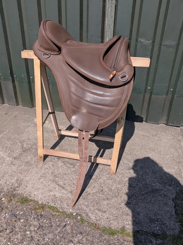Barefoot Cheyenne dry tex, Dieren en Toebehoren, Paarden en Pony's | Zadels, Ophalen, Gebruikt, Dressuur