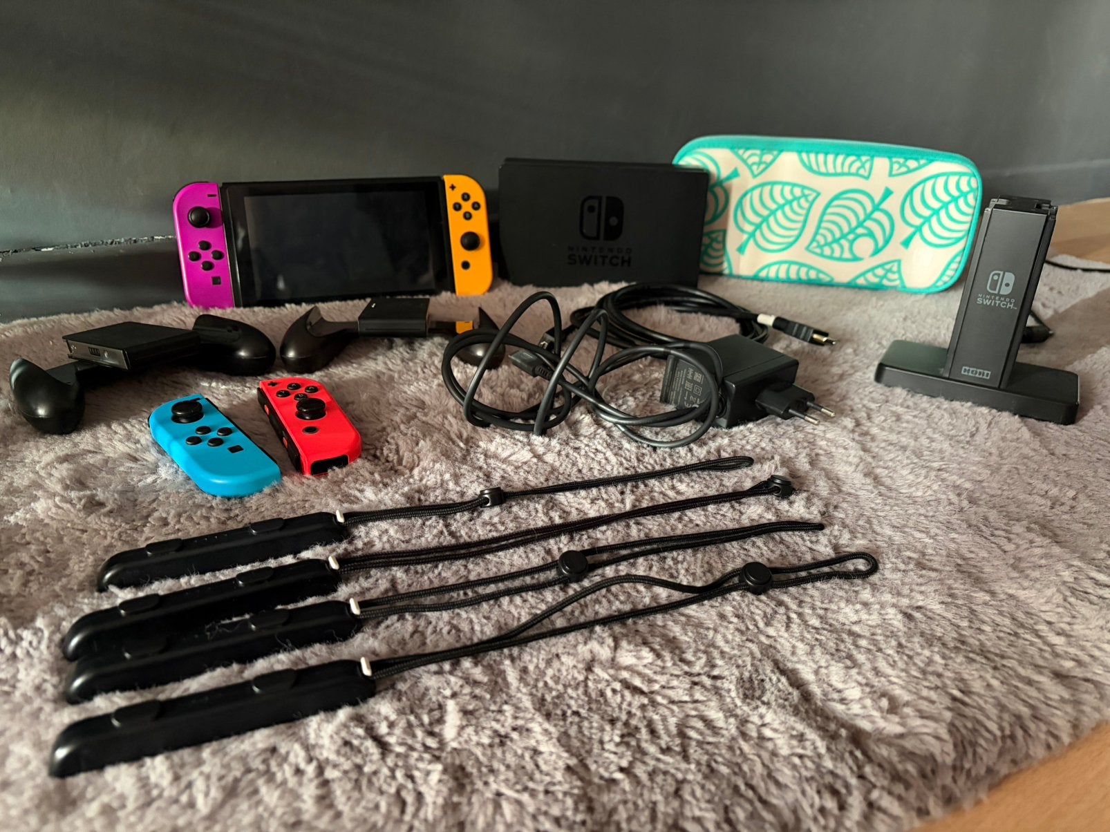 Nintendo switch + toebehoren, Spelcomputers en Games, Ophalen of Verzenden, Gebruikt, Met 3 controllers of meer, Switch Original
