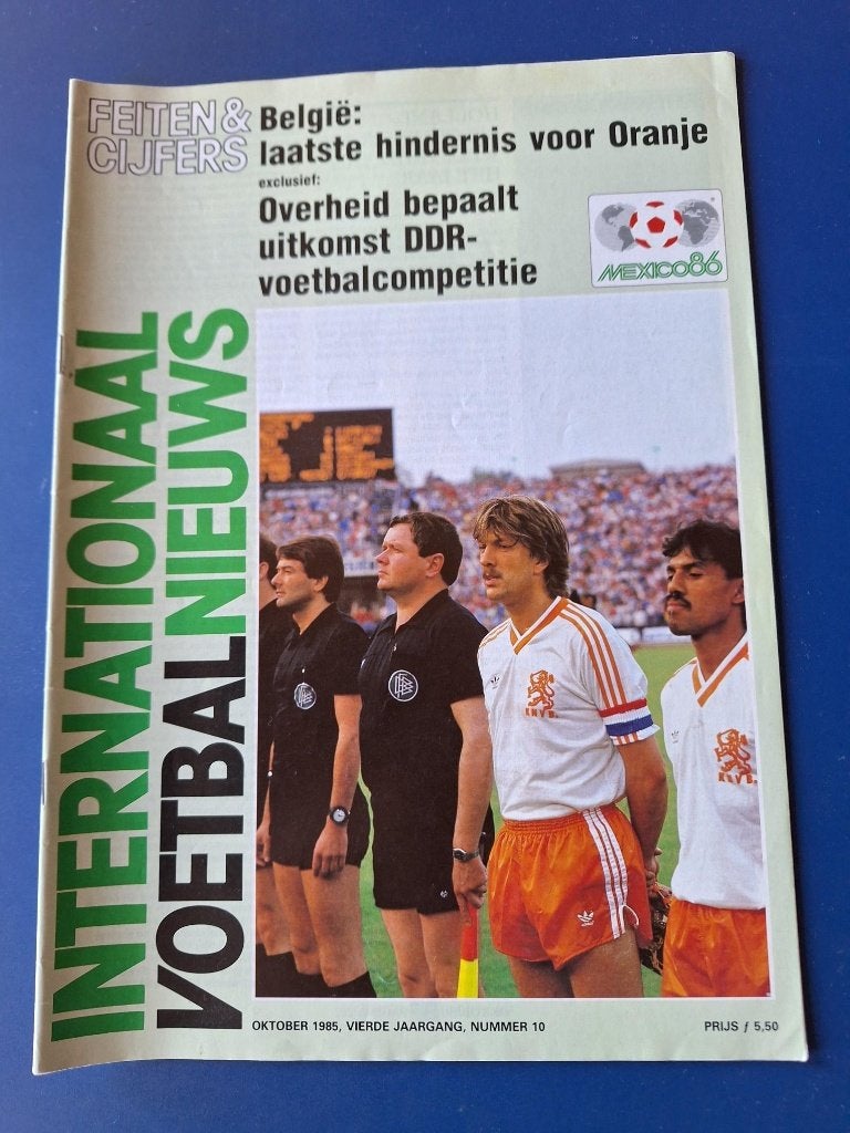 Internationaal voetbalnieuws (4x), Ophalen of Verzenden, Gebruikt, Buitenlandse clubs, Boek of Tijdschrift