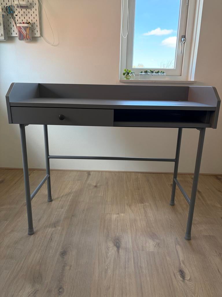 IKEA Hauga bureau grijs 100x45cm, Ophalen, 45 cm, Zo goed als nieuw, IKEA