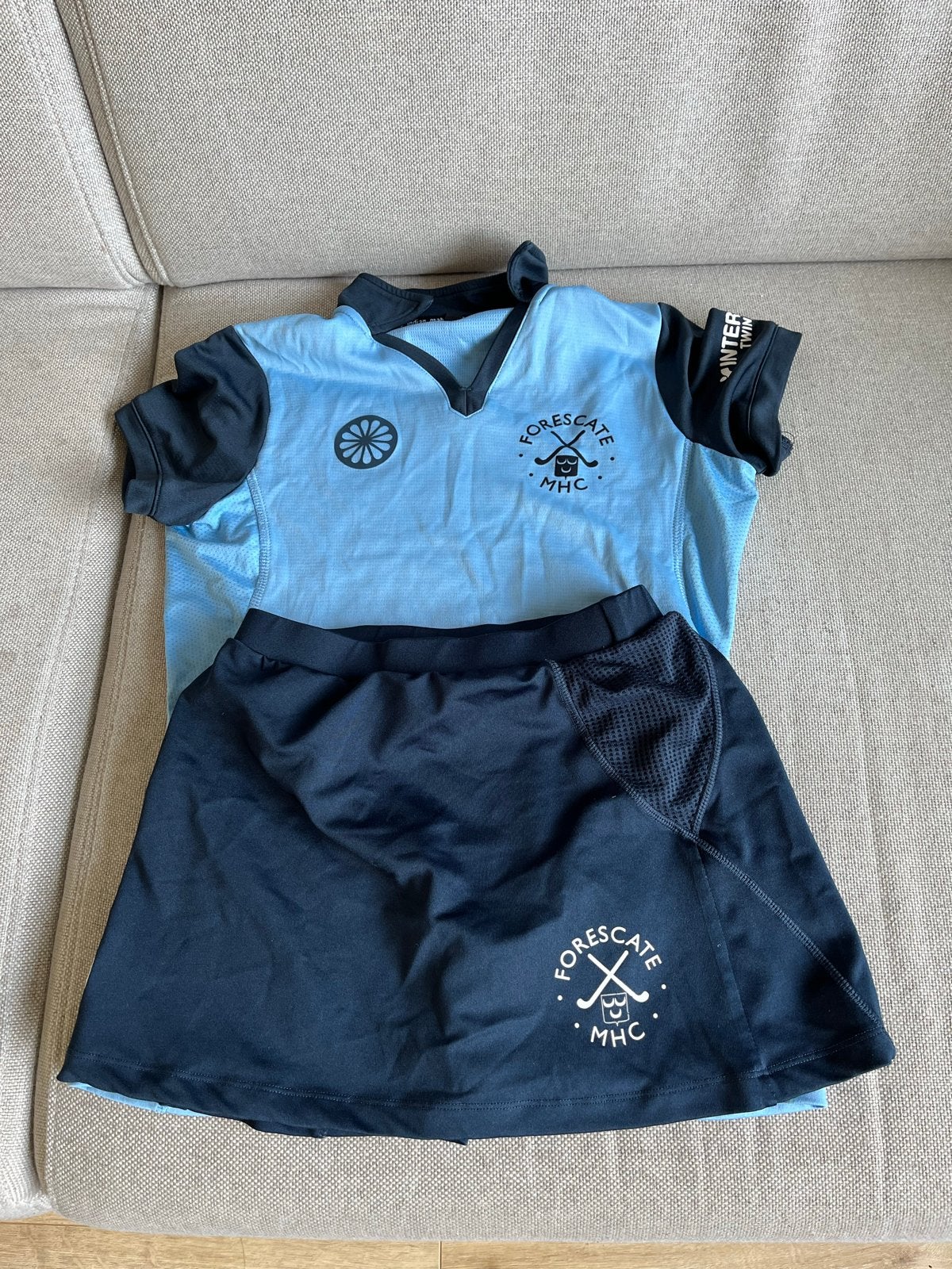 Hockey setje MHC Forescate (shirt maat 164, rokje maat 152), Ophalen, Gebruikt, Jongen of Meisje, Setje