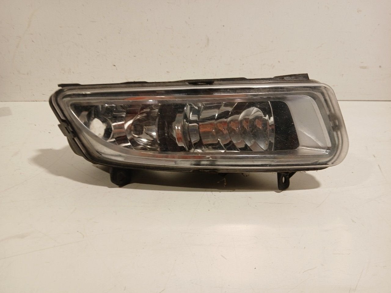 Mistlamp rechts Volkswagen Polo, Onderdelen@venauto.nl, Van der Ven Autorecycling B.V., Gebruikt, Ettenseweg 76, 4706 PB Roosendaal, The Netherlands