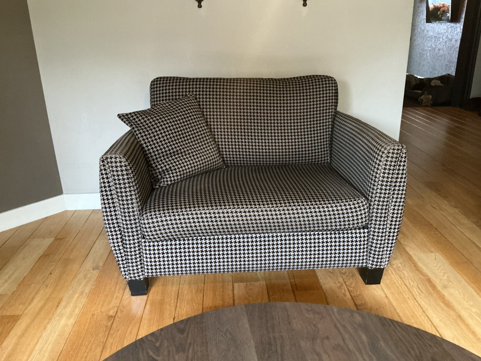 Comfortabele love seat - Hofstede raanhuis, Huis en Inrichting, Ophalen, Tweepersoons, 75 tot 100 cm, Zo goed als nieuw