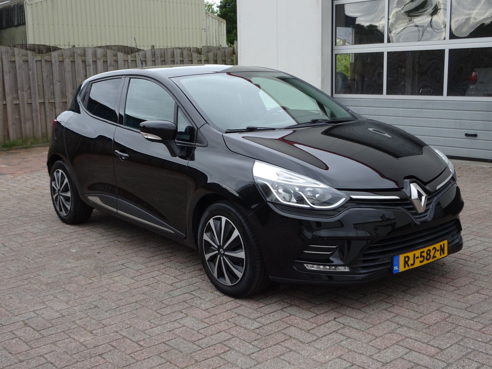 Renault Clio 0.9 TCe Zen Airco, navigatie, cruise controle,, Voorwielaandrijving, 898 cc, Stof, Gebruikt