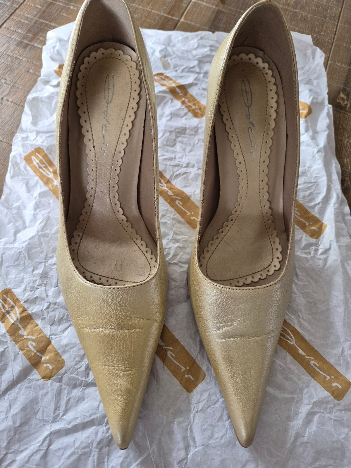 Dolcis pumps, goud, maat 37, Kleding | Dames, Dolcis, Pumps, Overige kleuren, Ophalen of Verzenden