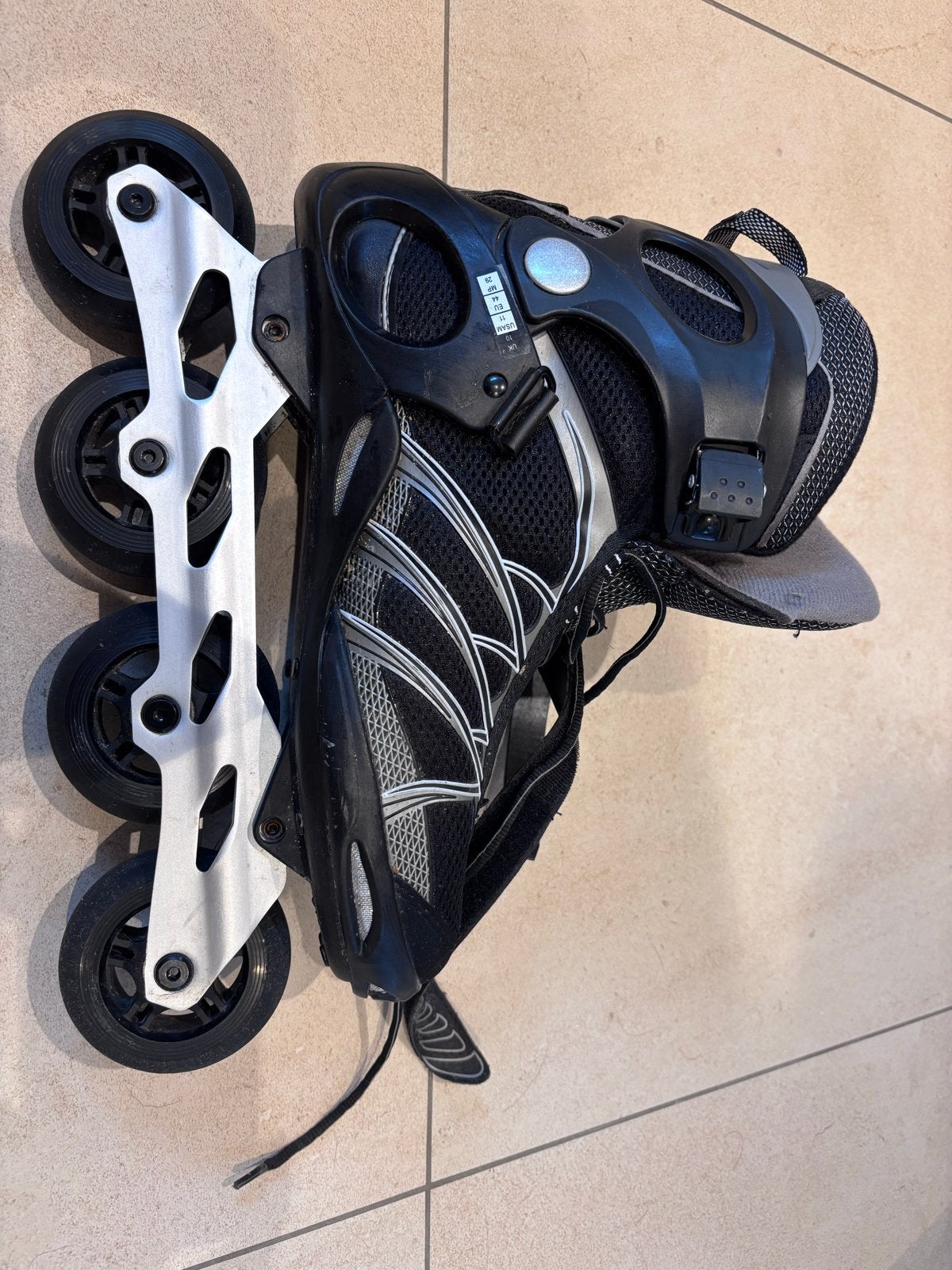 Fila Inline Skates Maat 44 met Bescherming, Ophalen, Gebruikt, Heren, Inline skates 4 wielen
