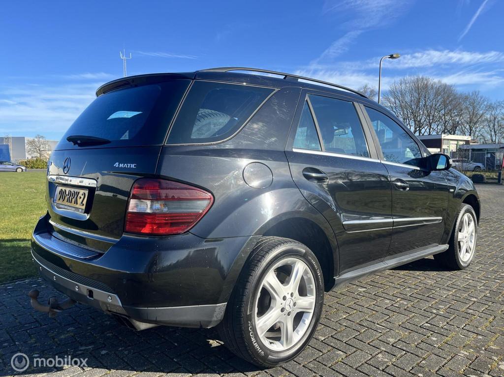 Mercedes M-klasse 320 CDI Edition Automaat / 4Matic / Leder, Auto's, Gebruikt, 255 €/maand, Bedrijf, Diesel