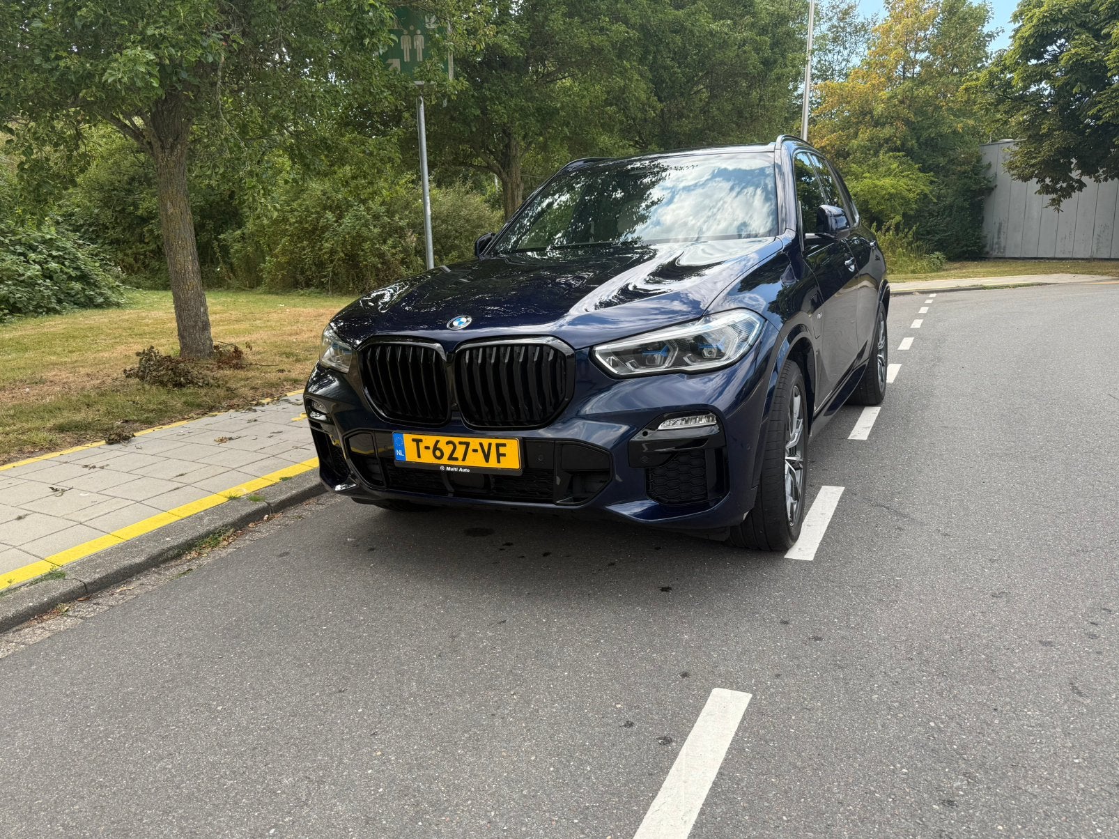 BMW X5 Xdrive45e 394pk Aut 2021 Blauw, Auto's, X5, Parkeerassistent, Blauw, 2410 kg