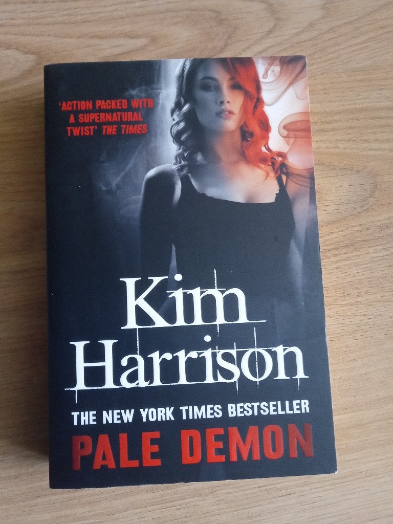 Vier boeken Kim Harrison The Hollows, Boeken, Ophalen of Verzenden