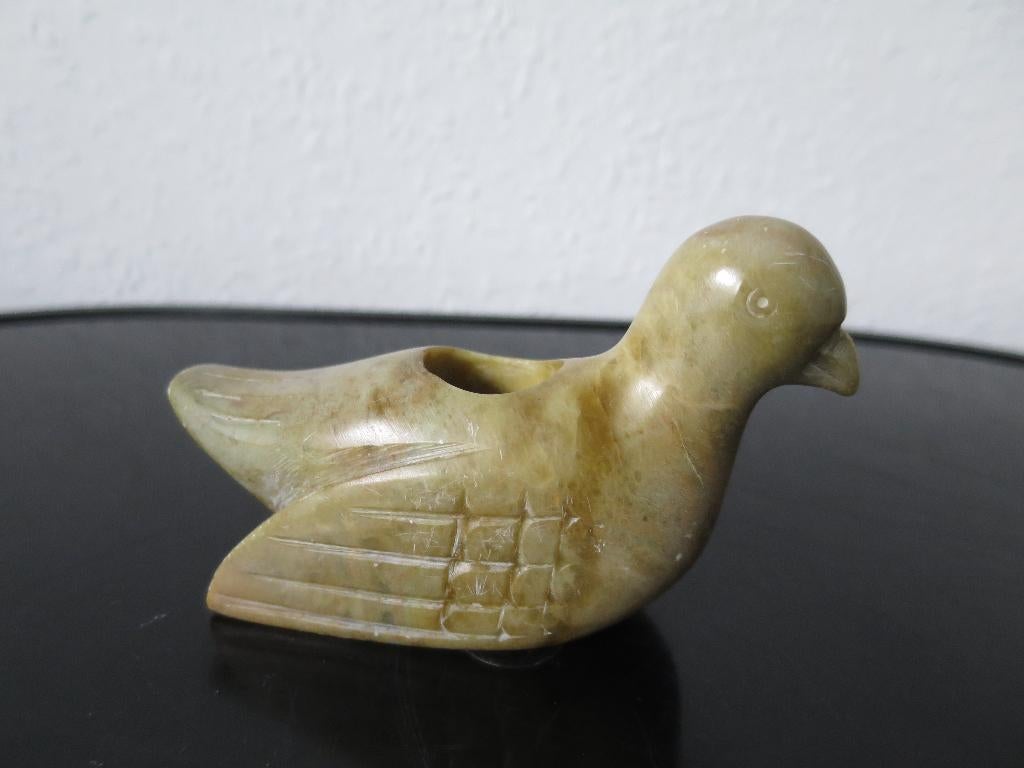 mooi beeldje van een duif handgemaakt uit speksteen 11/6 cm, Ophalen of Verzenden