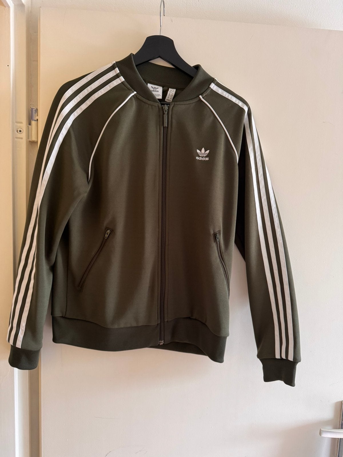 Donkergroen Adidas jasje, Overige typen, Zo goed als nieuw, Groen, Ophalen