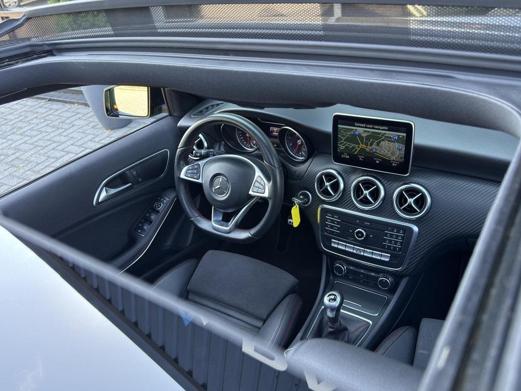 Mercedes A-klasse 180 AMG Line *Elbaitgruen* 1e eig |Pano|Ca, Voorwielaandrijving, 4 cilinders, 122 pk, 1595 cc