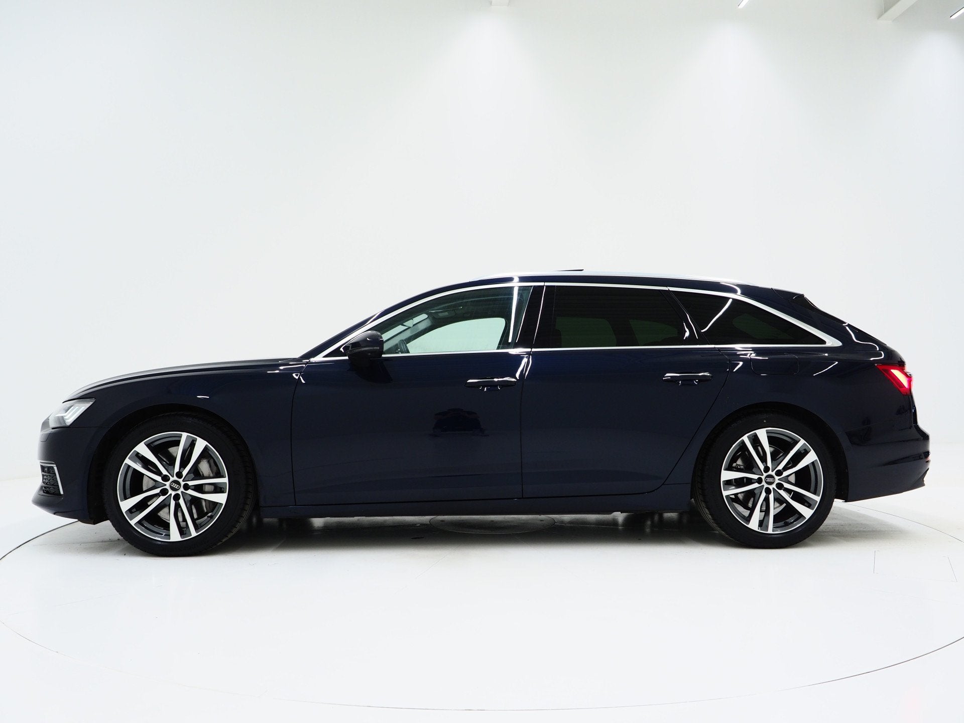Audi A6 Avant 50 TFSI e quattro | Panoramadak | Leder | B&O, Auto's, 77 km/l, Gebruikt, Zwart, 4 cilinders