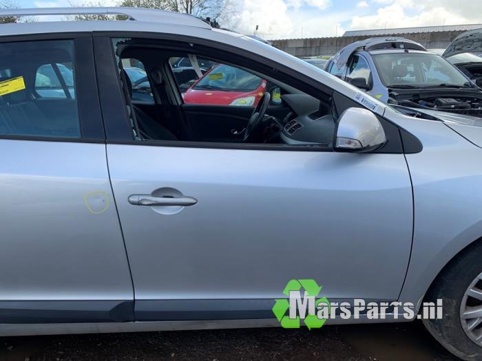 Portier 4Deurs rechts-voor van een Renault Megane, Gebruikt, -, -, Ophalen of Verzenden
