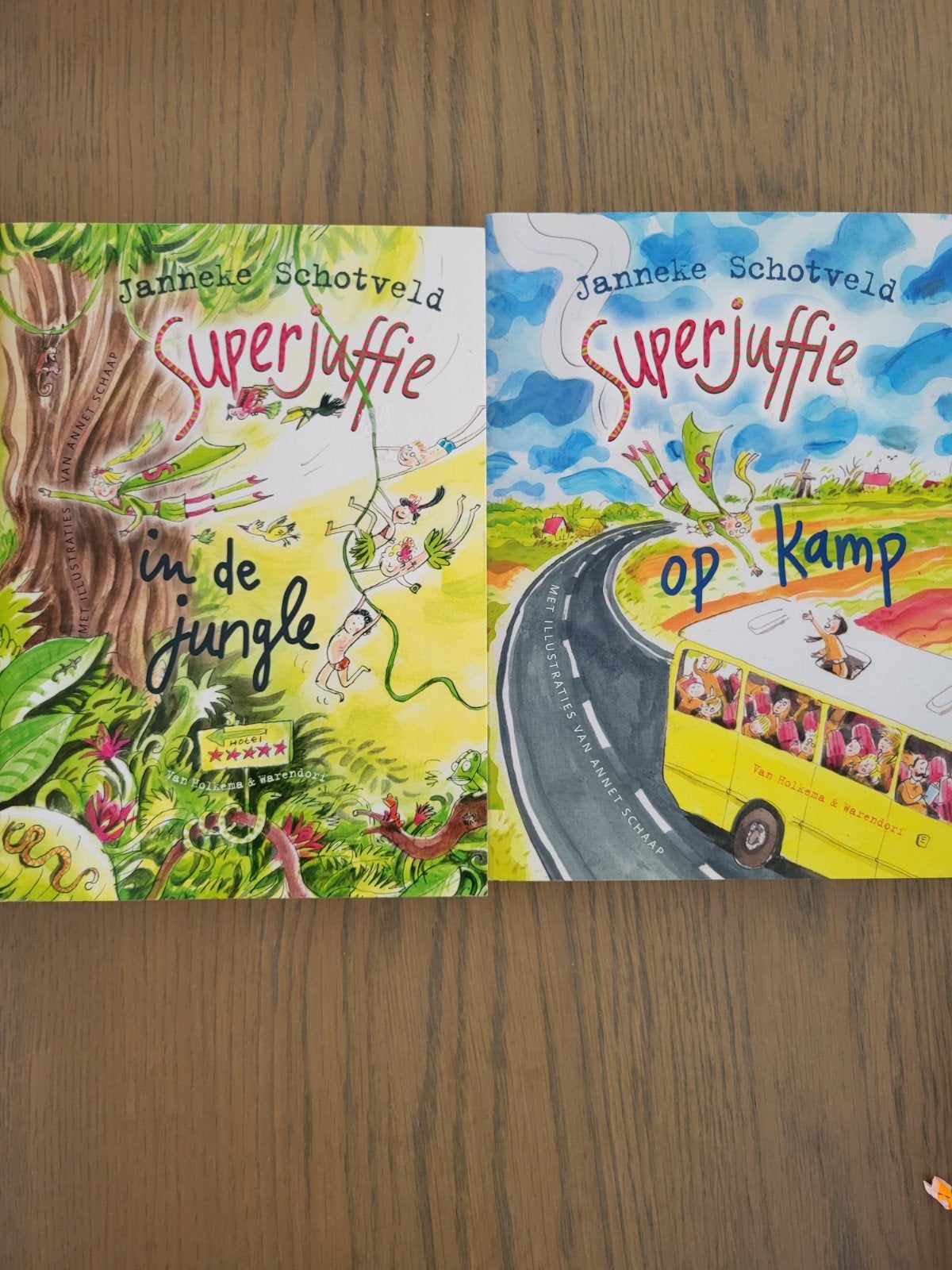 Superjuffie: In de jungle & Op kamp (Janneke Schotvel, Boeken, Ophalen of Verzenden, Zo goed als nieuw, Janneke Schotveld, Fictie