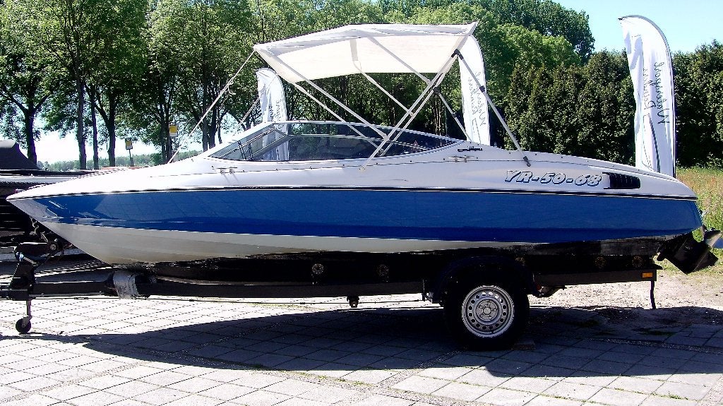 Bayliner Capri Bowrider 2051 met Mercruiser inboard motor, Watersport en Boten, Ophalen, Gebruikt, Info@watersportreinders.nl
