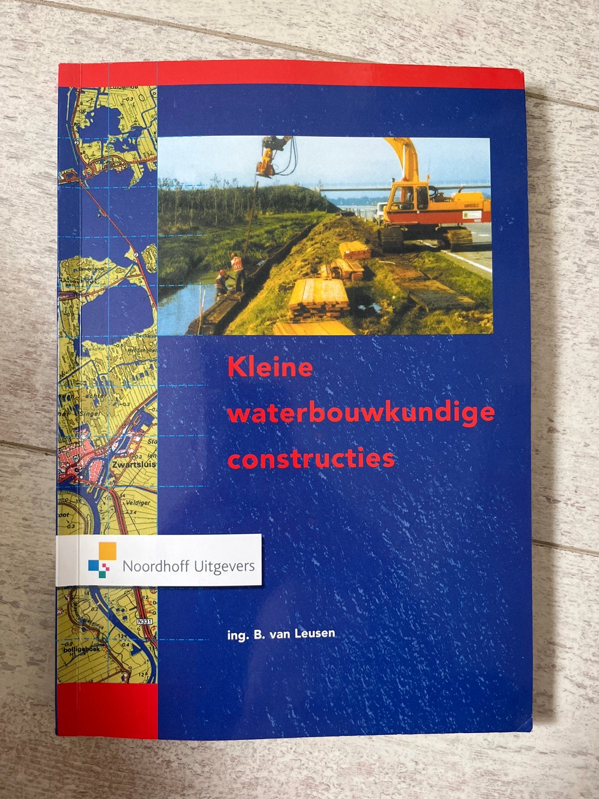 Kleine waterbouwkundige constructies - B. van Leusen, Ophalen of Verzenden, Gelezen, Bouwkunde