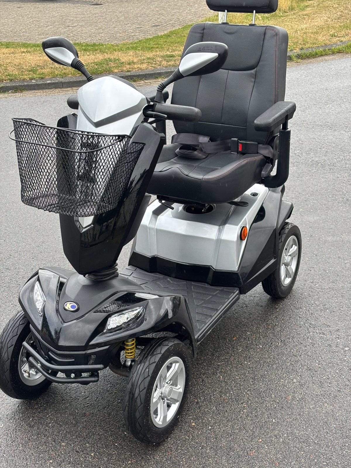 Supermooie Kymco Scootmobiel , als nieuw., Meer info ☎️0️⃣6️⃣➖2️⃣0️⃣9️⃣0️⃣1️⃣0️⃣4️⃣0️⃣, Kymco, Kymco Maxer, Ophalen of Verzenden