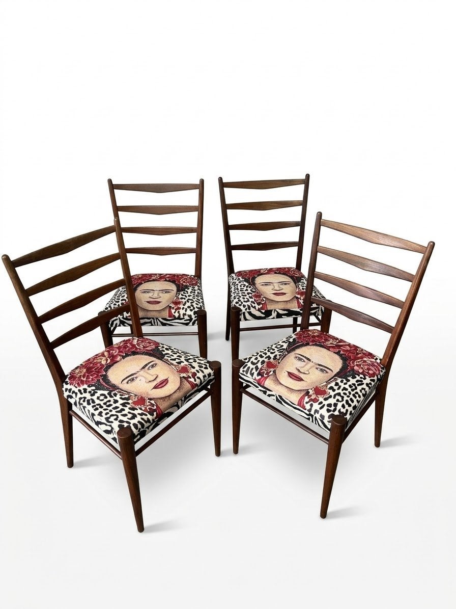 4 vintage stoelen teak diningchairs Frida Kahlo nieuwe stof, Bruin, ., Vintage, Ophalen of Verzenden