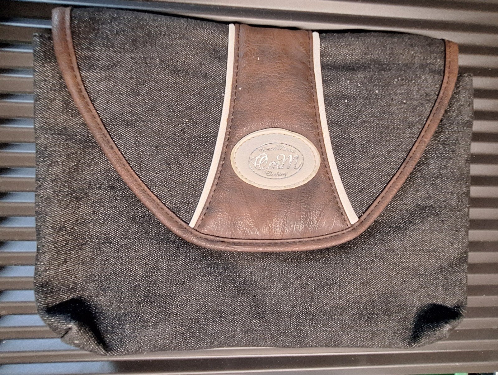 i-pad hoes/tas, Oscar Munique, Ophalen, Gebruikt, 10 inch, Bescherming voor- en achterkant