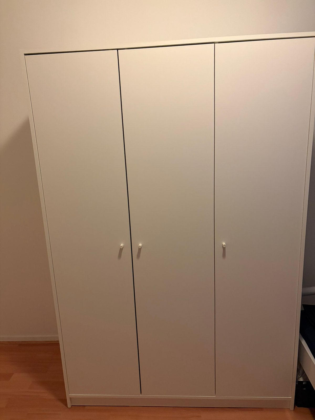 Foto 2 van Ikea kast Kleppstad
