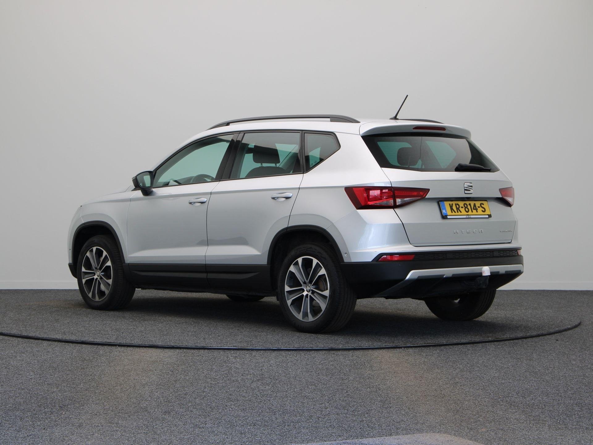 SEAT Ateca 1.0 EcoTSI Style | 1e Eigenaar | Dealeronderhoude, Auto's, Voorwielaandrijving, Dealer onderhouden, Stof, Gebruikt