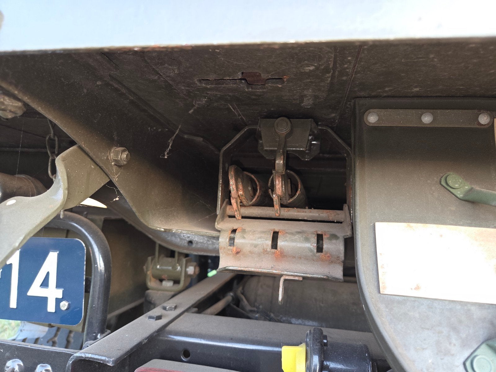 Unimog 404, Ophalen