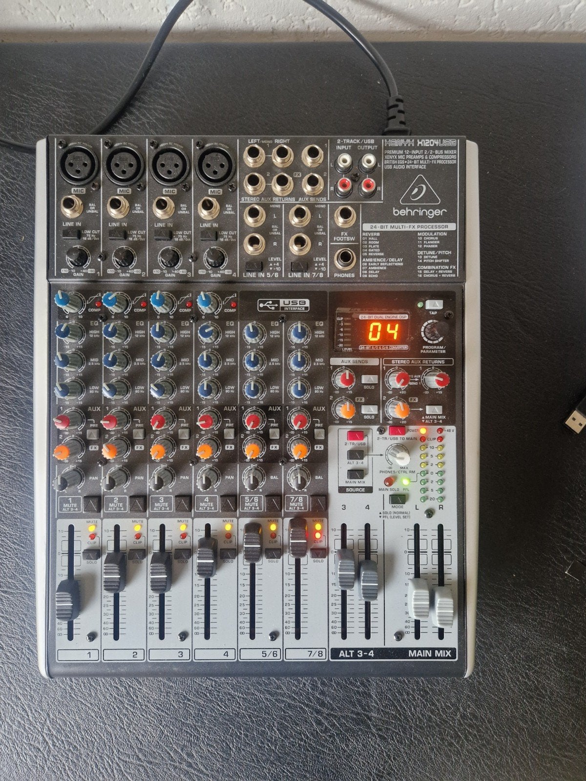 Behringer Xenyx X1204USB mengpaneel met USB Audio Interface, Muziek en Instrumenten, Ophalen of Verzenden, Gebruikt, 5 tot 10 kanalen