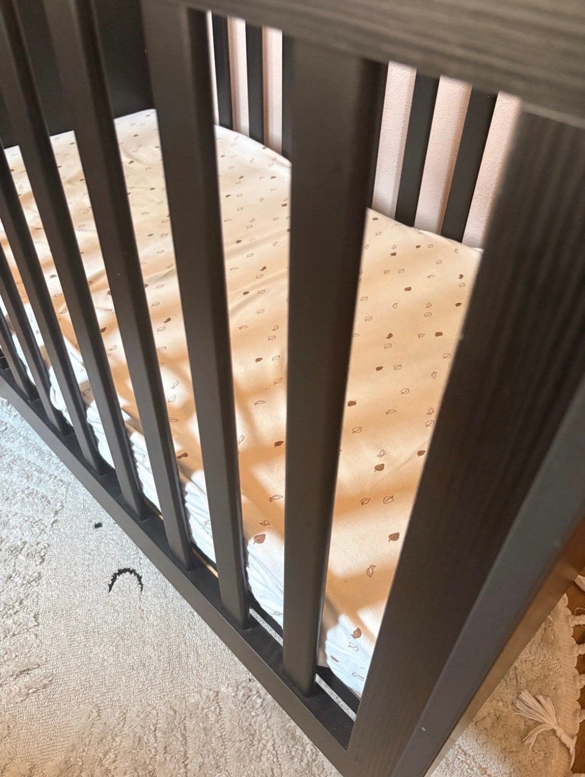 Foto 5 van Born Lucky Ledikant Marble Black - Zwart Ledikant