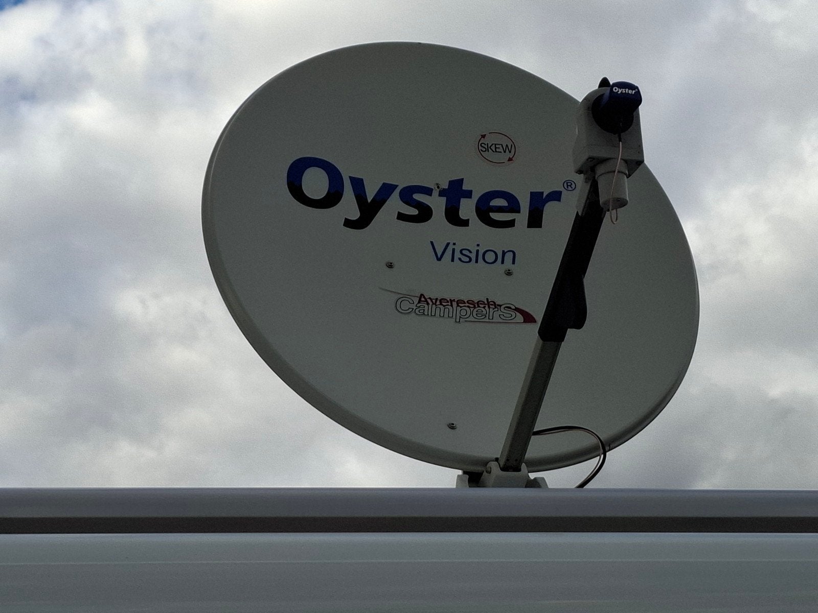 Oyster 85 satellietschotel auto skew, Audio, Tv en Foto, Ophalen of Verzenden, Zo goed als nieuw, (Schotel)antenne, Overige merken