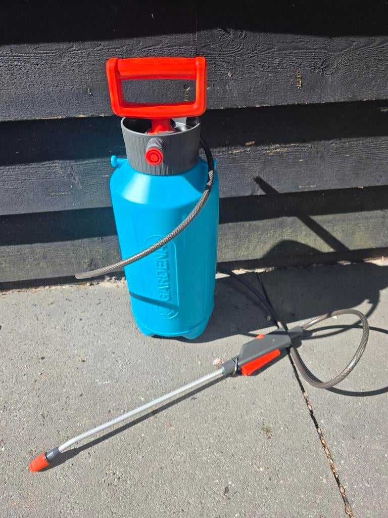 Gardena sproeier - 5 liter gaat erin, Tuin en Terras, Bestrijdingsmiddelen, Ophalen of Verzenden, Zo goed als nieuw, Onkruidbestrijding