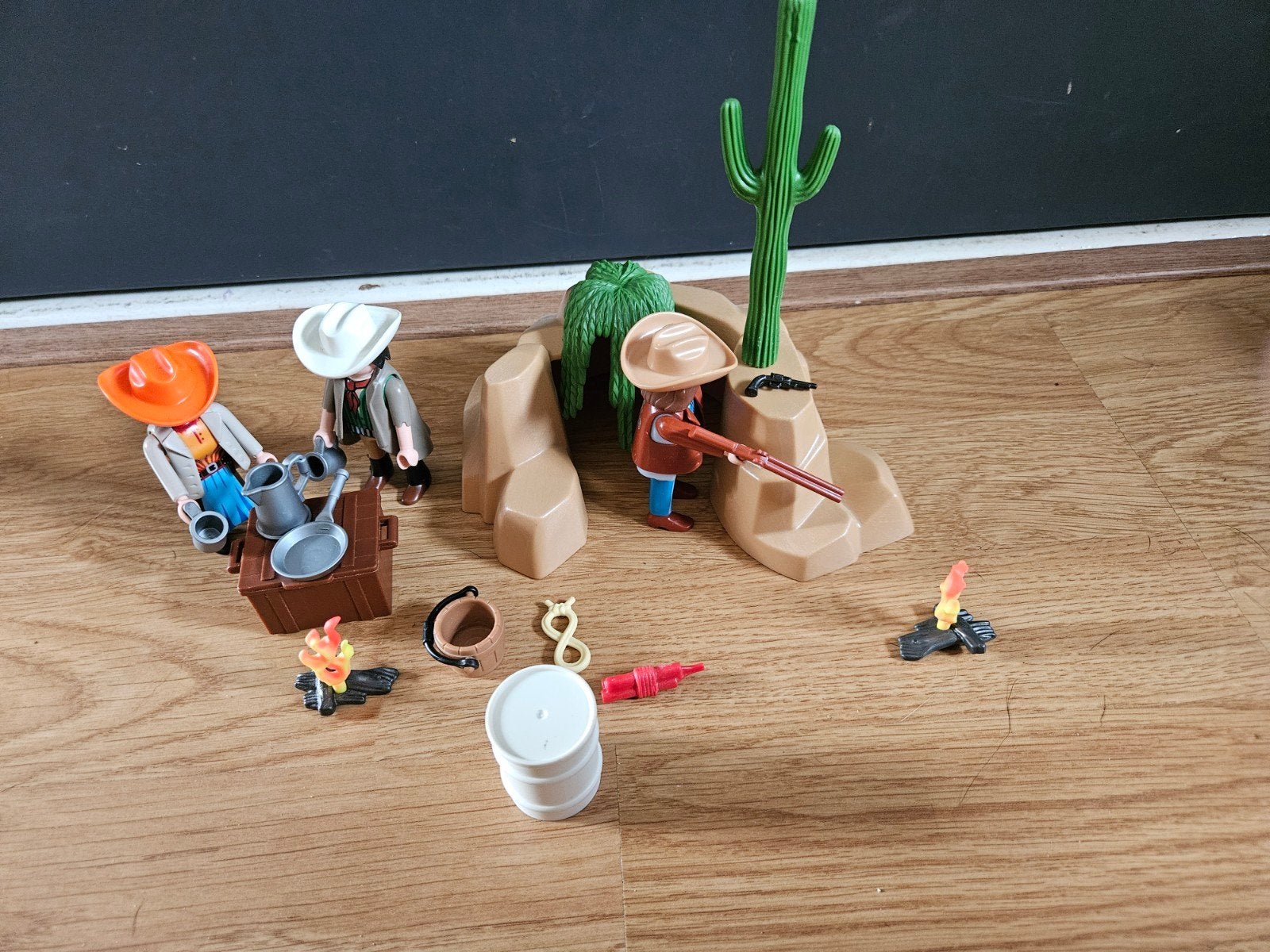 playmobil western setje met cowboys en cactus woestijn, Complete set, Ophalen of Verzenden, Zo goed als nieuw, Country