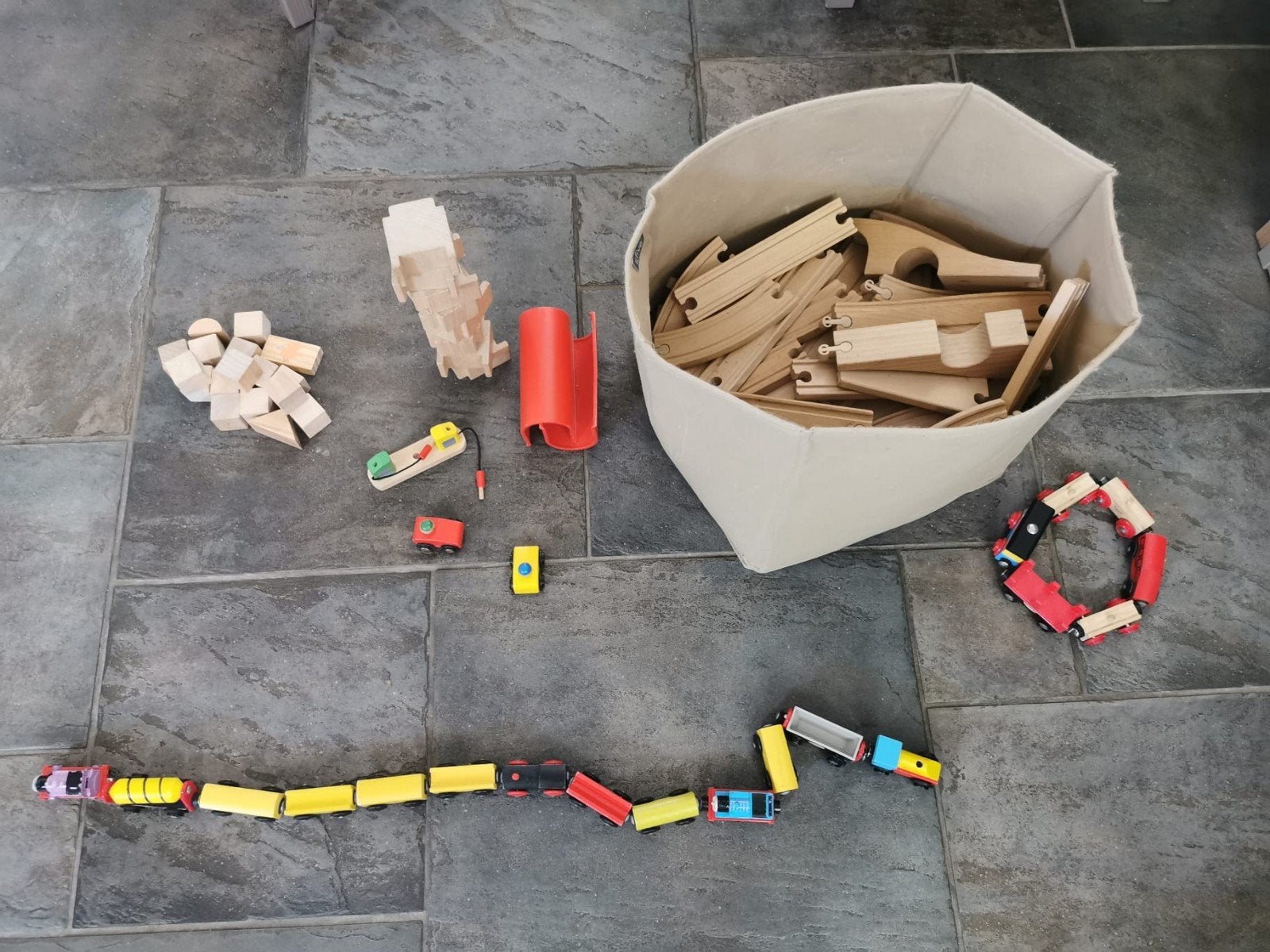 Houten treinspoor ikea met treinen en blokken, Ophalen, Gebruikt, Overige merken
