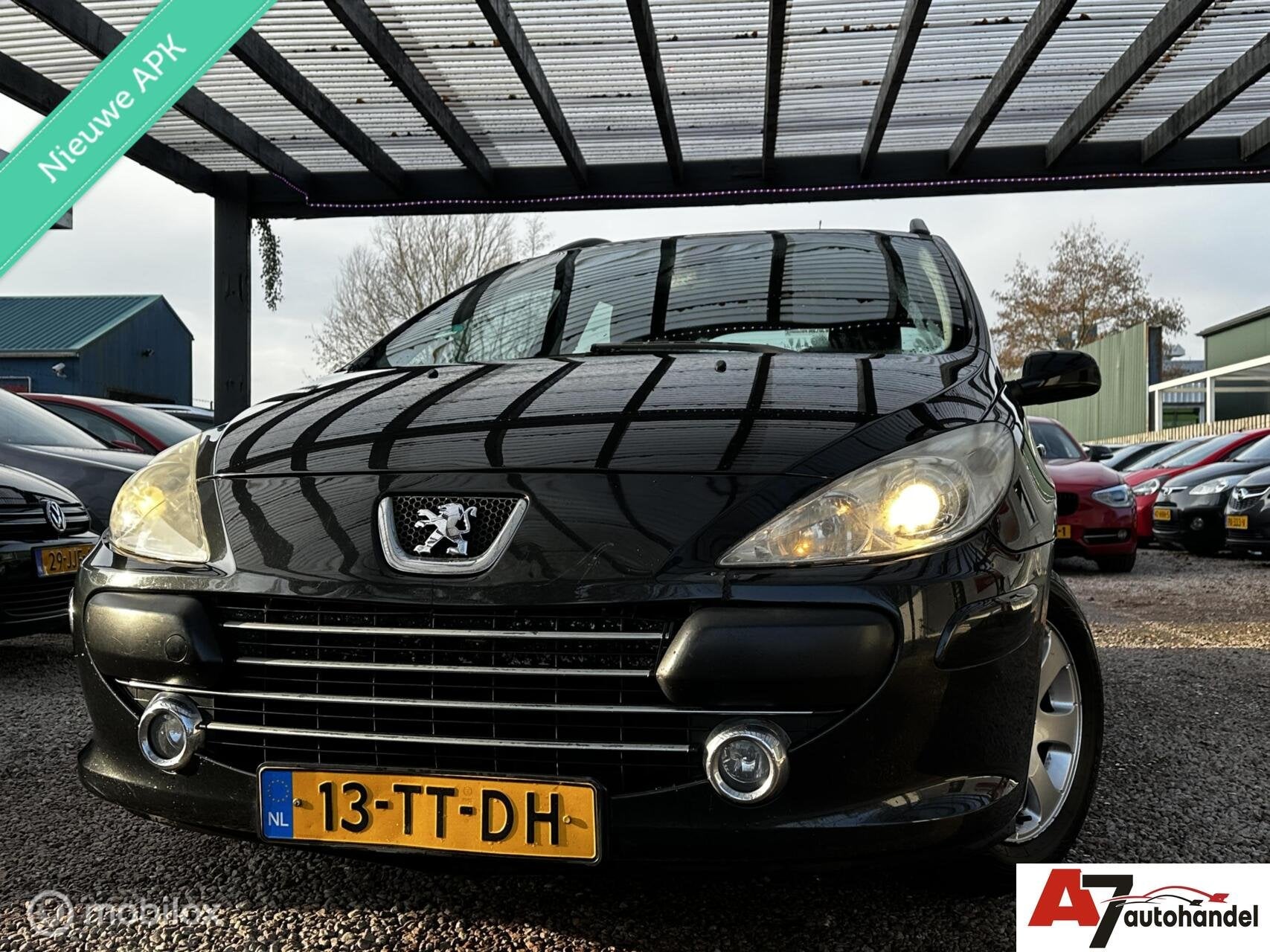 Peugeot 307 Break 1.6-16V XS Nieuwe APK.., Auto's, Gebruikt, 4 cilinders, Xenon verlichting, Zwart
