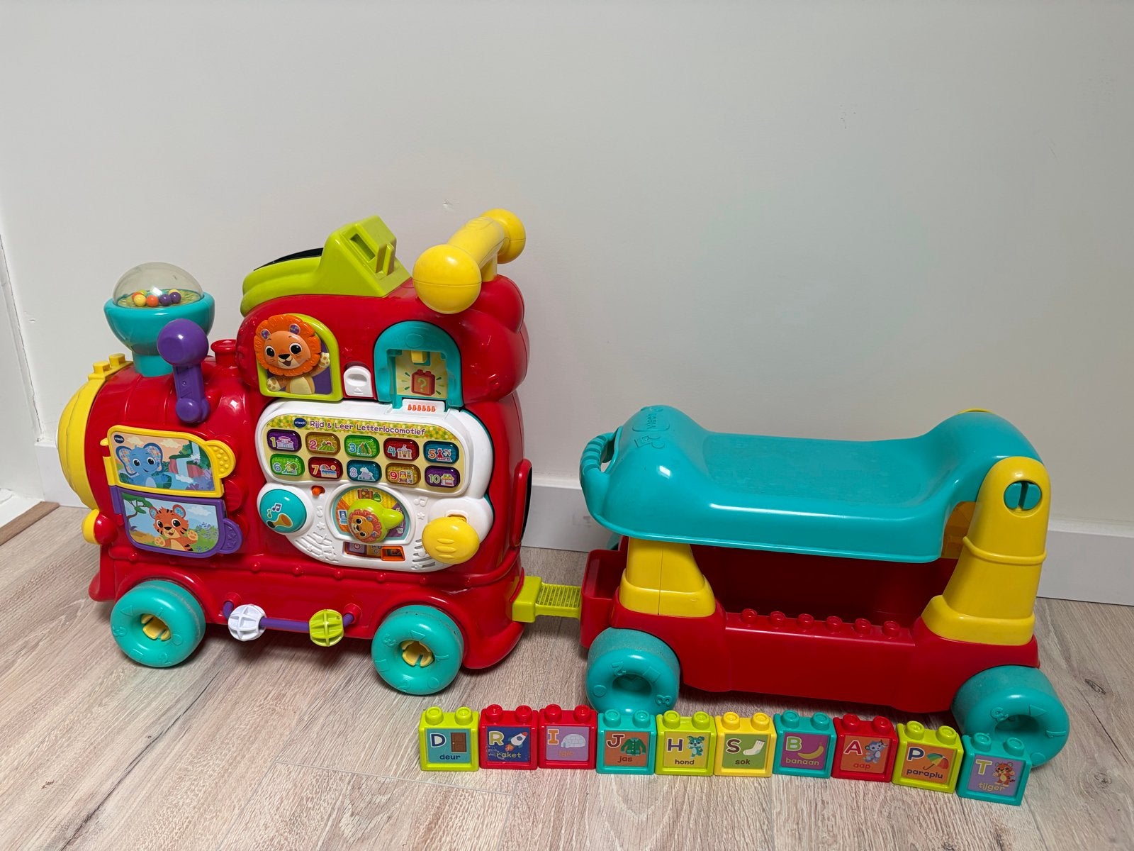 VTech Baby Mijn Eerste 3-in-1 Speeltrein, Kinderen en Baby's, Ophalen, Gebruikt, 6 maanden tot 2 jaar