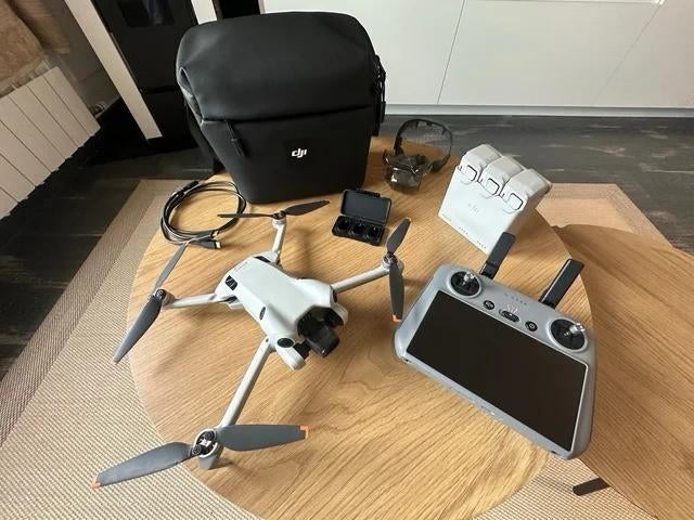 DJI Mini 4 Pro Fly More Combo (Aanbieding), Basiskwaliteit, Nieuw, Ophalen of Verzenden, DJI