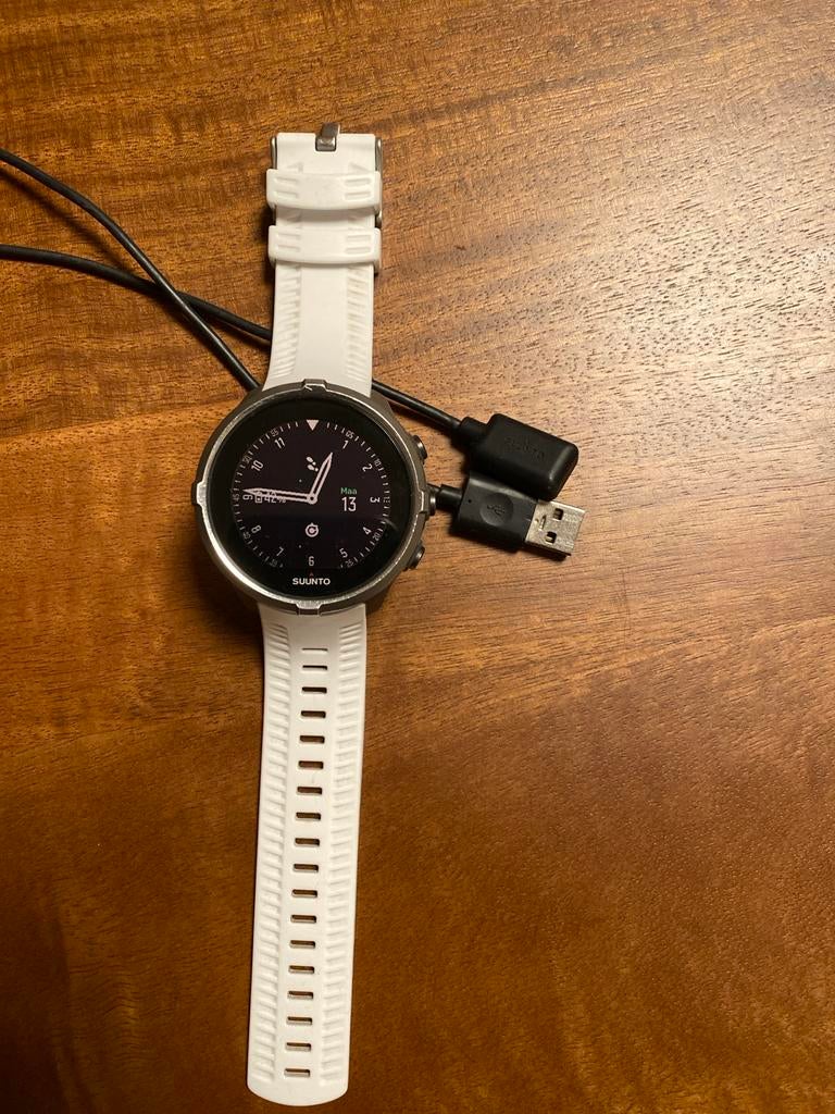 Suunto sporthorloge - Wit met GPS en hartslagmeter, Gebruikt, Wit, Ophalen of Verzenden, Waterdicht