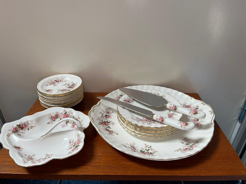 Prachtig gebaksservies Royal Albert Lavender Rose, Ophalen of Verzenden