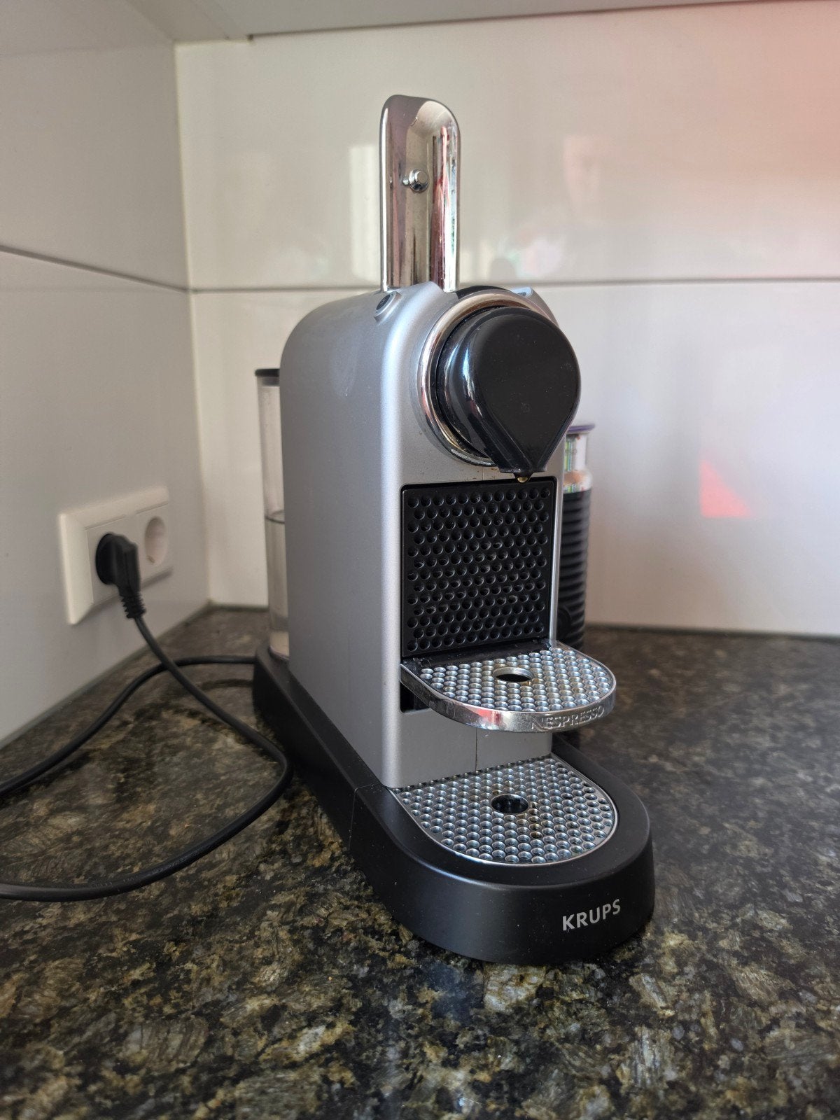 Krups Nespresso CitiZ & Milk (Zilver), Witgoed en Apparatuur, Ophalen, Gebruikt, Nespresso, Capsulehouder