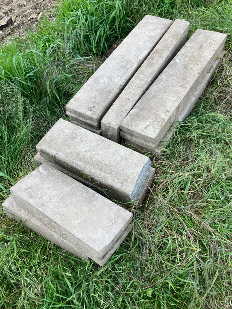 Betonnen opsluitbanden, Doe-het-zelf en Verbouw, Metselstenen, Ophalen of Verzenden, Gebruikt, Beton