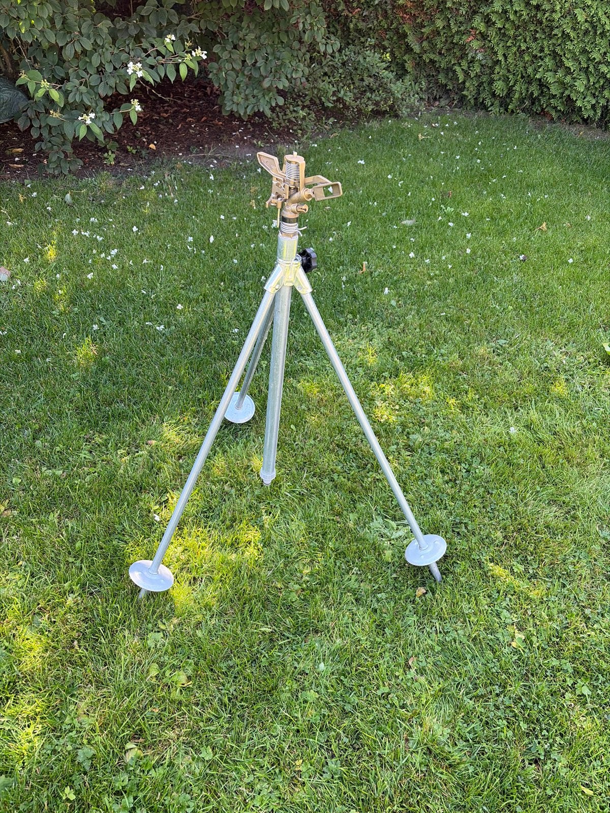 Sproeier op statief - Ideaal voor grote tuinen, Tuin en Terras, Ophalen, Gebruikt, Kanonsproeier