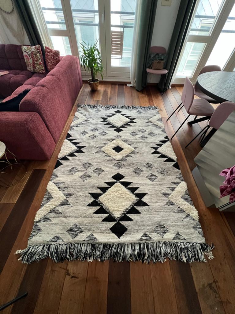 Ikea Tannisby vloerkleed zwart/wit 160x230 cm, Huis en Inrichting, Ophalen, Gebruikt, Zwart, 150 tot 200 cm