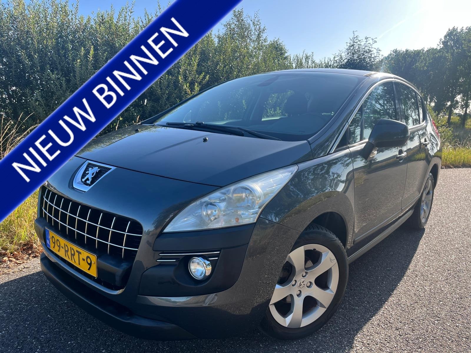 Peugeot 3008 1.6 VTi | Clima | Cruise | Trekhaak | Nieuwe ap, Voorwielaandrijving, Gebruikt, Handgeschakeld, MPV