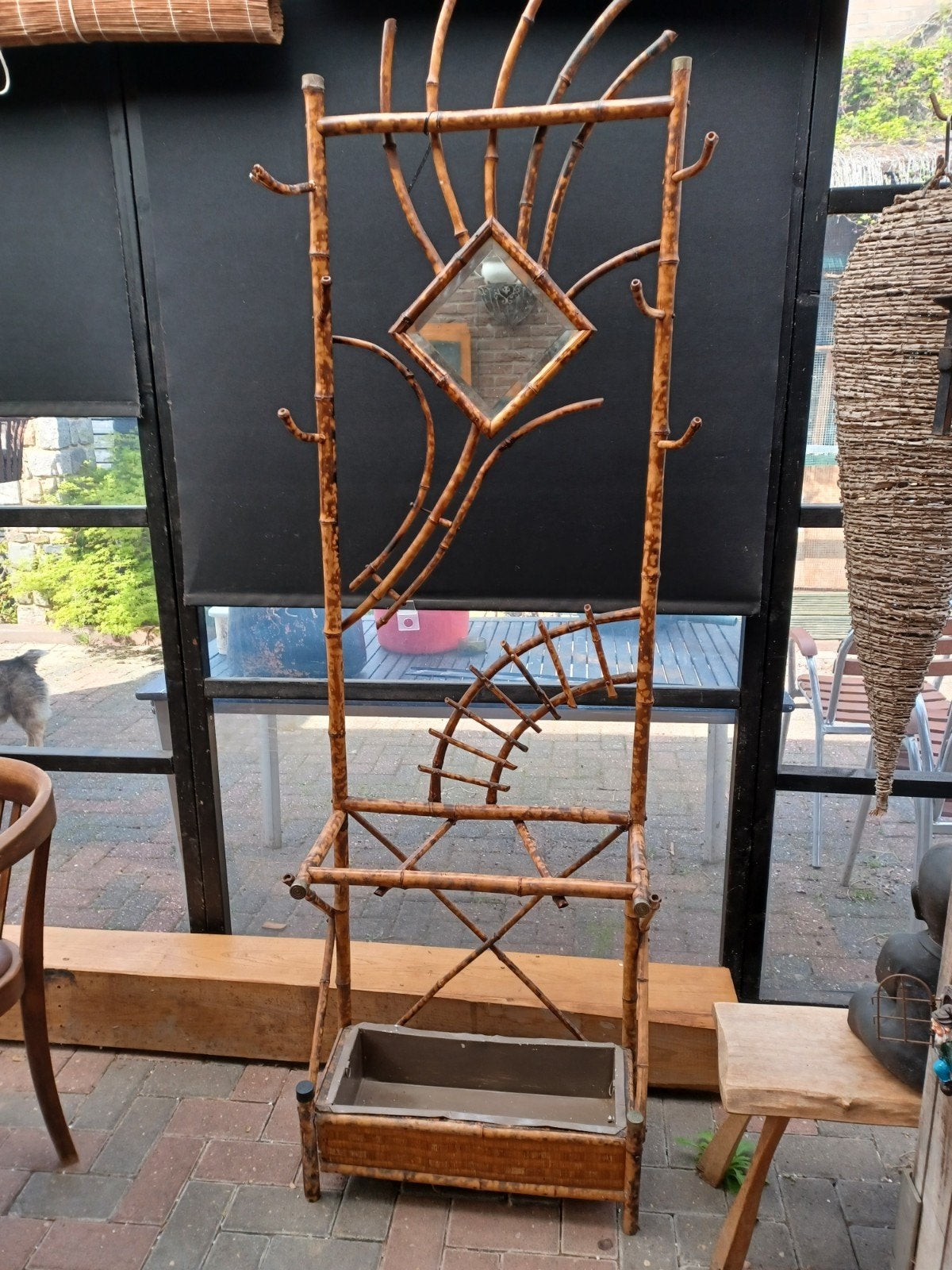 Vintage bamboe kapstok met spiegel en paraplubak, Ophalen, Gebruikt, Staande kapstok, 150 tot 200 cm
