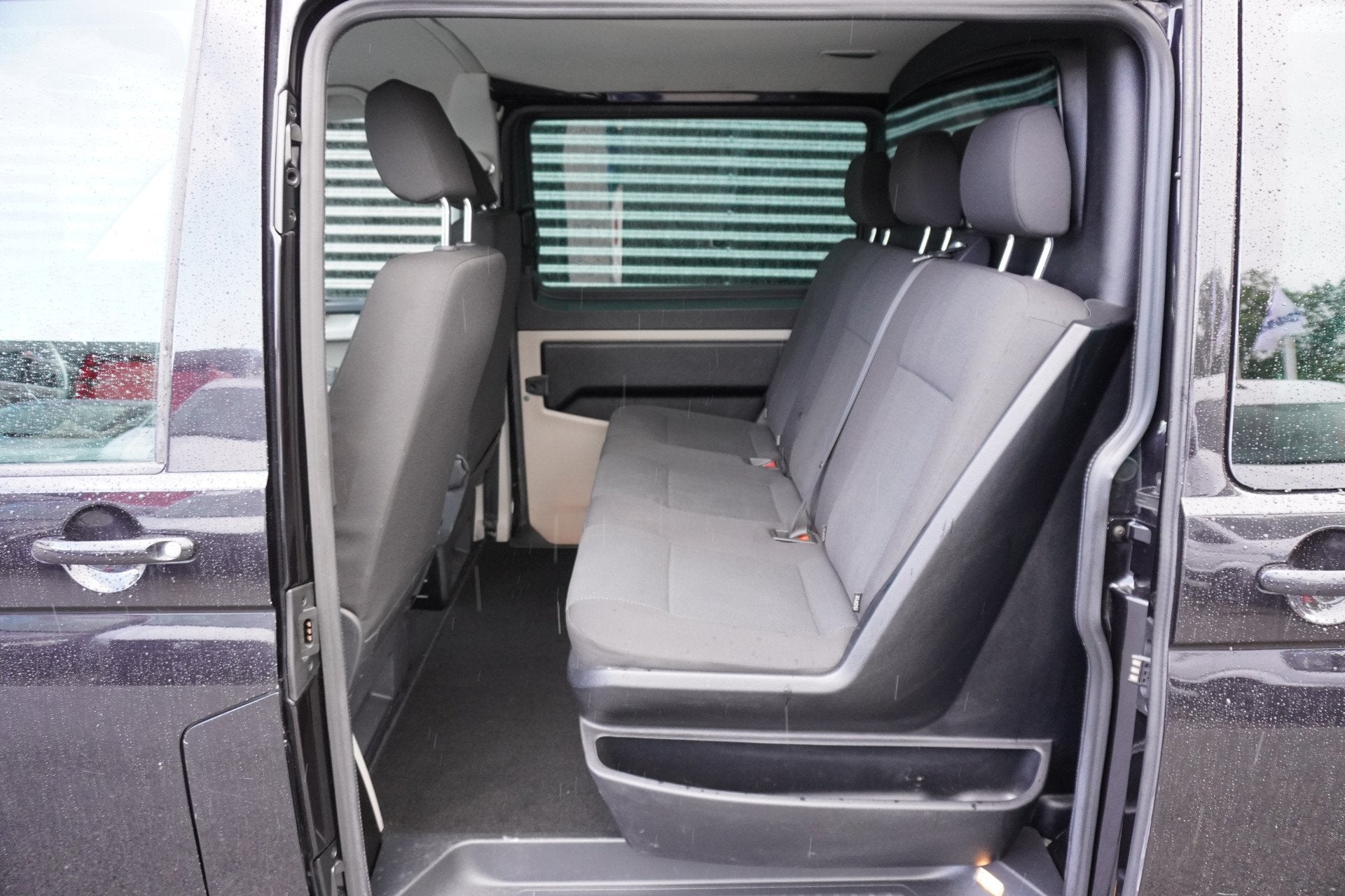Volkswagen Transporter 150pk Euro6 Automaat L2H1 Dubbele cab, Auto's, 15 km/l, Gebruikt, Euro 6, 4 cilinders