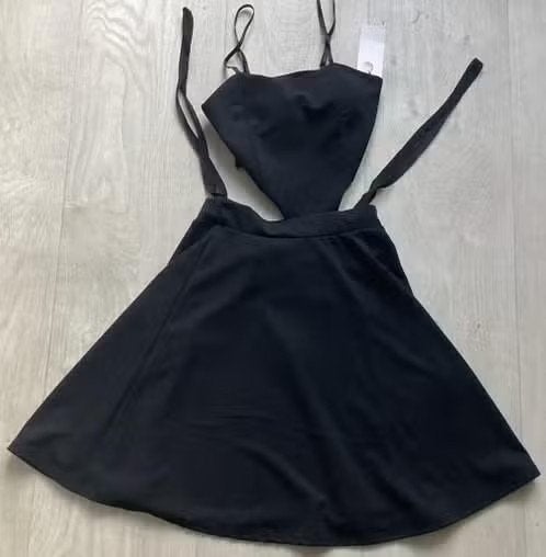 Zwarte jurk met open taille Maat M, Maat 38/40 (M), Adeline, Zwart, Nieuw
