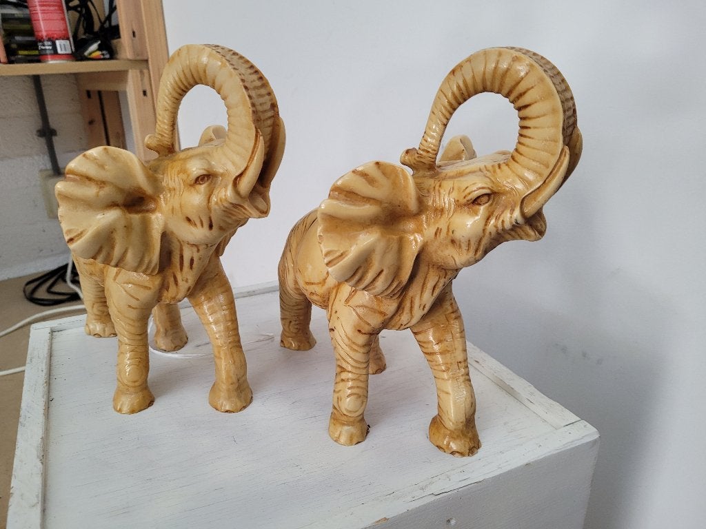 Foto 4 van set 2x zware gave handgemaakte massieve olifanten