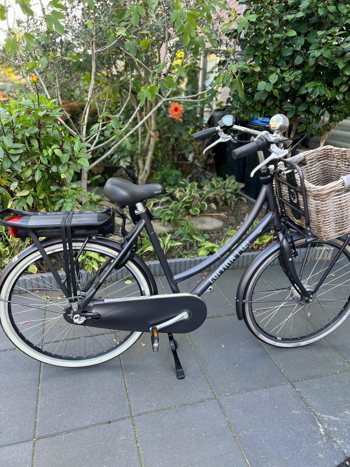 Cortina elektrische damesfiets of meisjesfiets 57 cm, Ophalen, Zo goed als nieuw, Cortina, 50 km per accu of meer